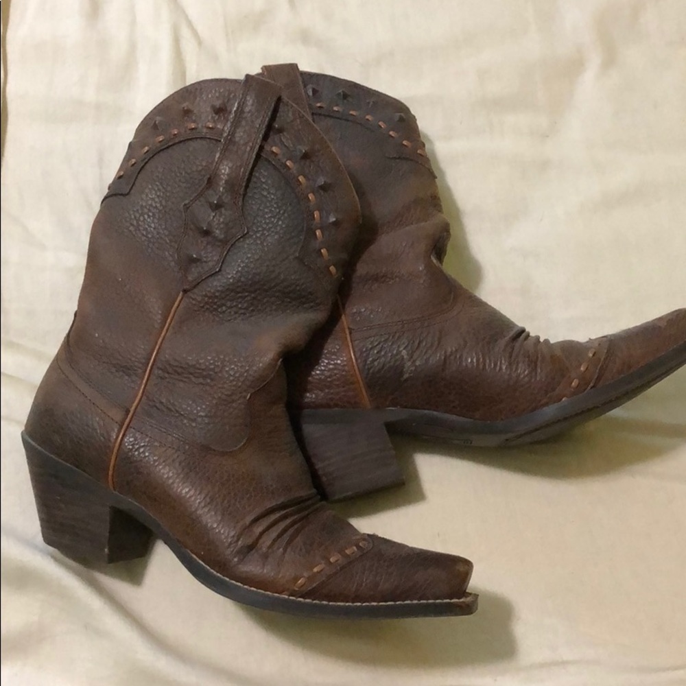 Ariat cowboy boots